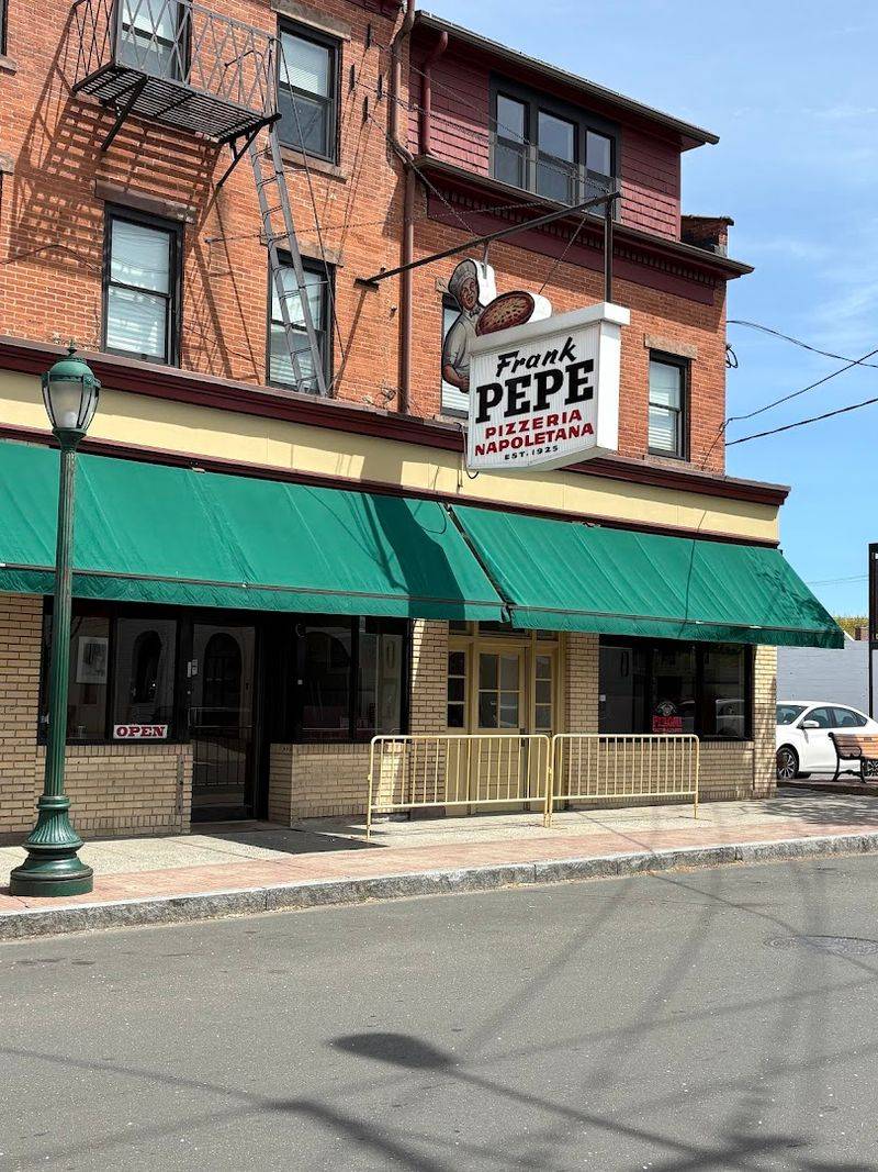 Frank Pepe Pizzeria Napoletana