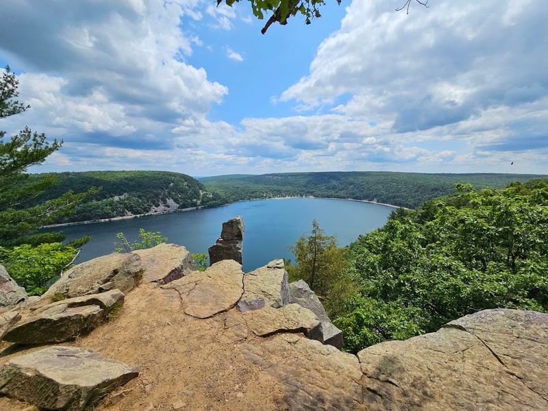 These Wisconsin Parks Offer The Kind Of Nature Escape You Didn't Know You Needed - Decor Hint Devil's Lake State Park
