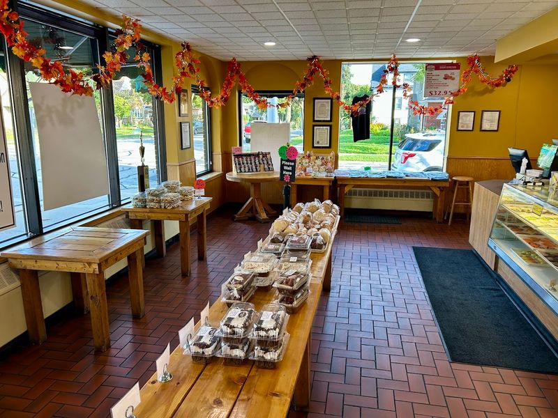 This Beloved Wisconsin Bakery Has Perfected The Art Of Fresh Polish Baking - Decor Hint Where Polish Baking Lives On