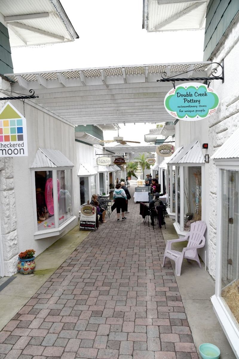 This Charming Florida Town Makes It Easy To Slow Down For A While - Decor Hint A Downtown That Actually Deserves Your Full Attention