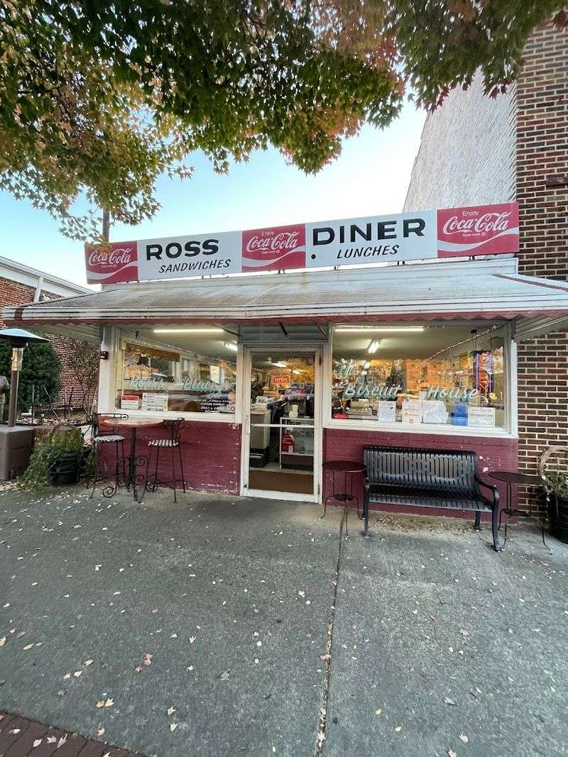 This Charming Georgia Eatery Serves Breakfast The Way It Used To Be - Decor Hint A Living Piece Of Cartersville History Since 1945