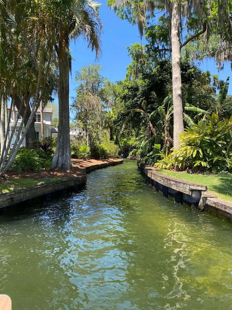 A Relaxing Ride Through The Winter Park Chain Of Lakes