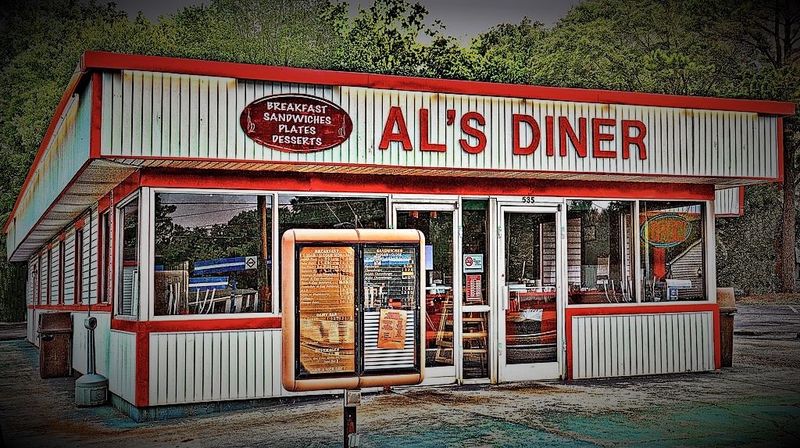 This Hole-In-The-Wall North Carolina Diner Is A Happy Discovery And Impossible To Forget - Decor Hint A Diner That Feels Like A Lucky Find
