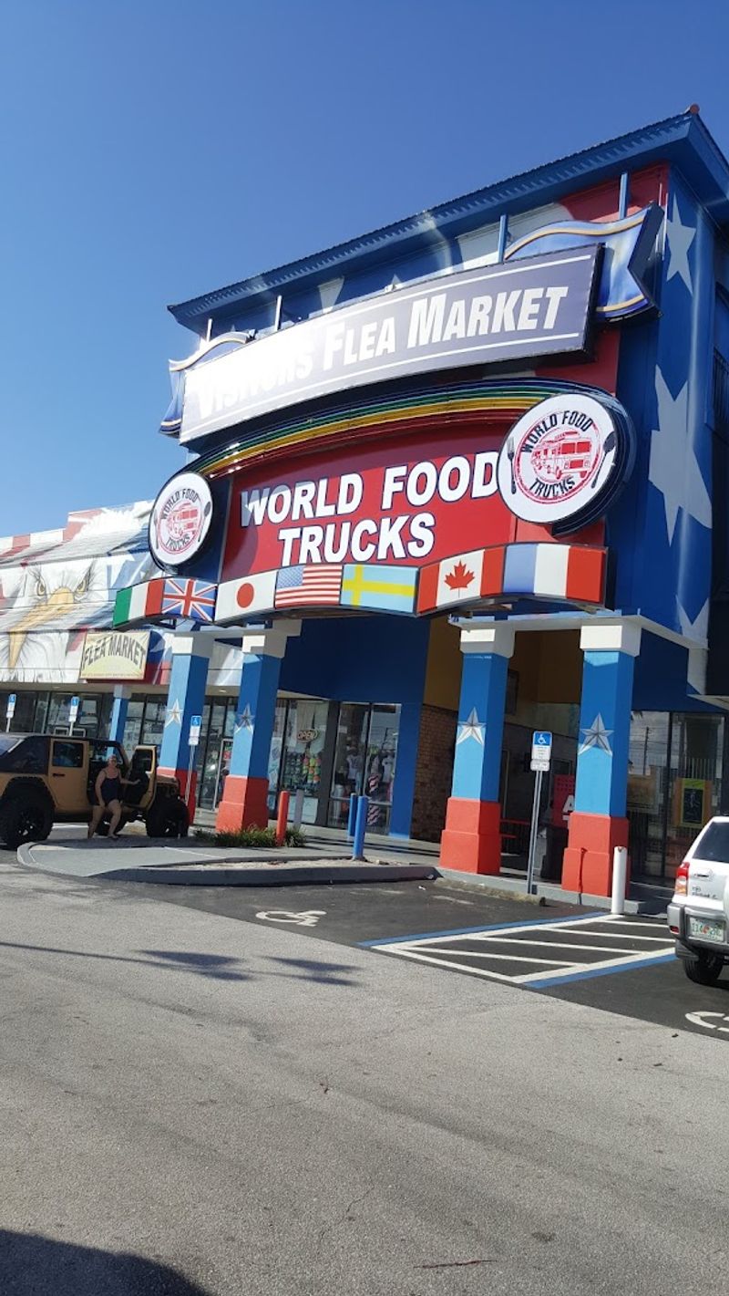This Huge Florida Market Is Perfect For Shoppers Who Love Great Deals - Decor Hint A Market Built For Comfort And Scale