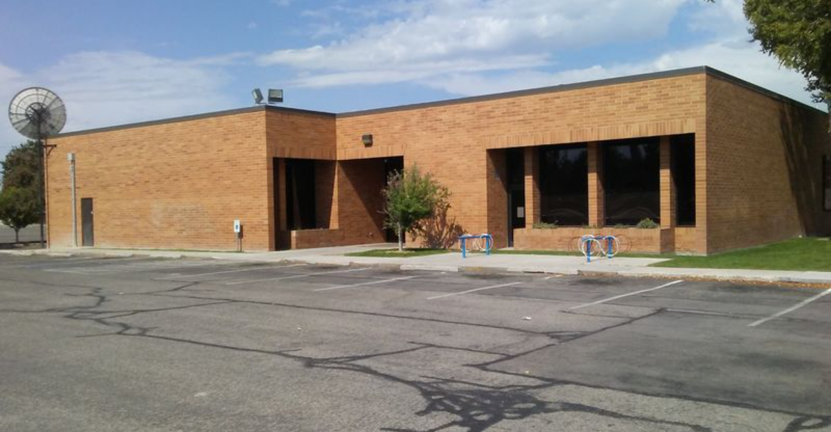 This Idaho Library Book Sale Lets Shoppers Fill A Bag For Just 5 - Decor Hint