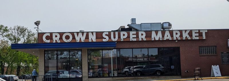 This Kosher Grocery Store In Connecticut Has People Traveling From Miles Away - Decor Hint Popular Spot In The Heart Of West Hartford