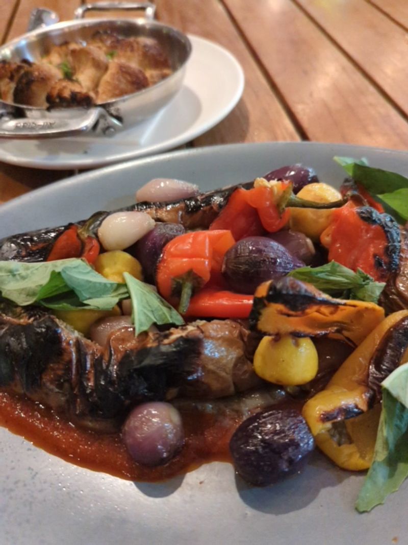 This Miami Restaurant Keeps Its Menu Fresh With Seasonal Florida Ingredients - Decor Hint A Menu That Changes With The Harvest