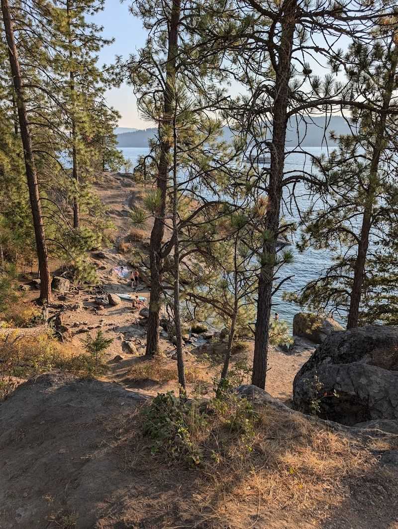 This Short Idaho Hike Offers Some Of The Most Memorable Views In The State - Decor Hint A Loop Trail That Punches Way Above Its Weight