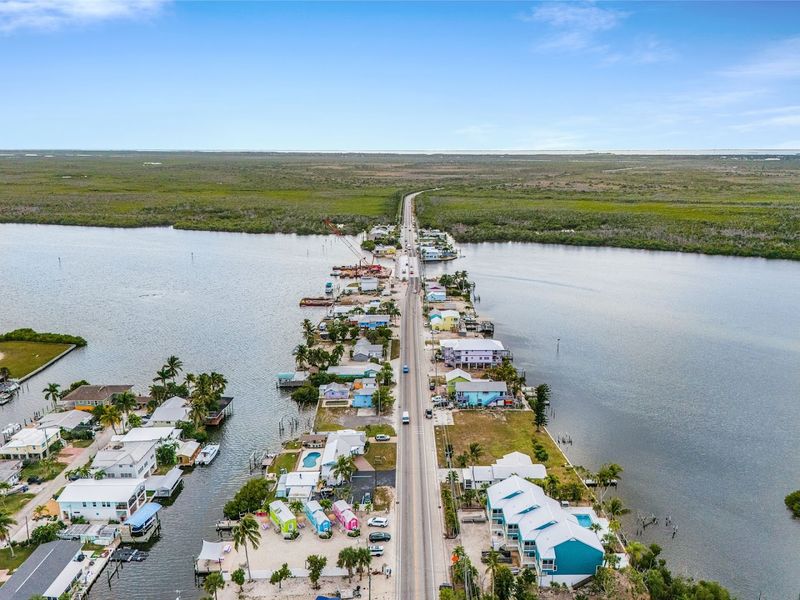 This Unusual Florida Town Leaves Visitors Completely Fascinated - Decor Hint A Tiny Town With A Big History