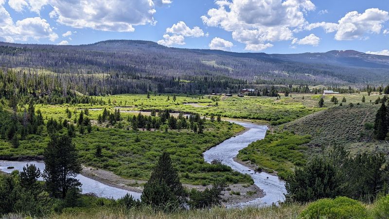 10 Unforgettable National Park Sites And Public Lands In Wyoming - Decor Hint Shoshone National Forest