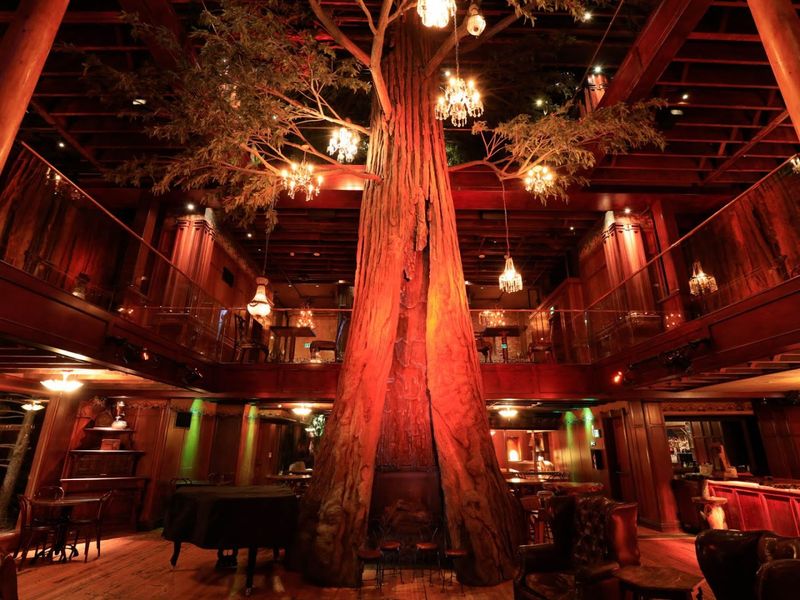 Clifton's Republic, Los Angeles