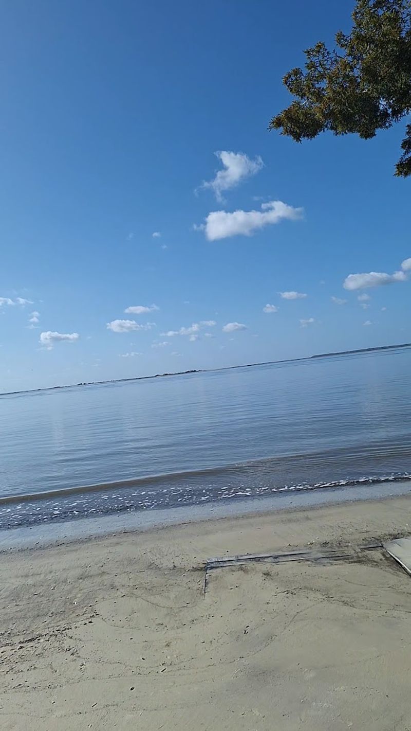 Calm, Gentle Waves Perfect For Families With Young Children