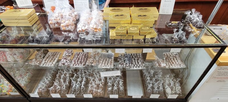 Kentucky's Most Beloved Old-Time Candy Destination Bringing Back The Magic - Decor Hint Convenient Online Ordering And Shipping For Out-Of-Town Fans