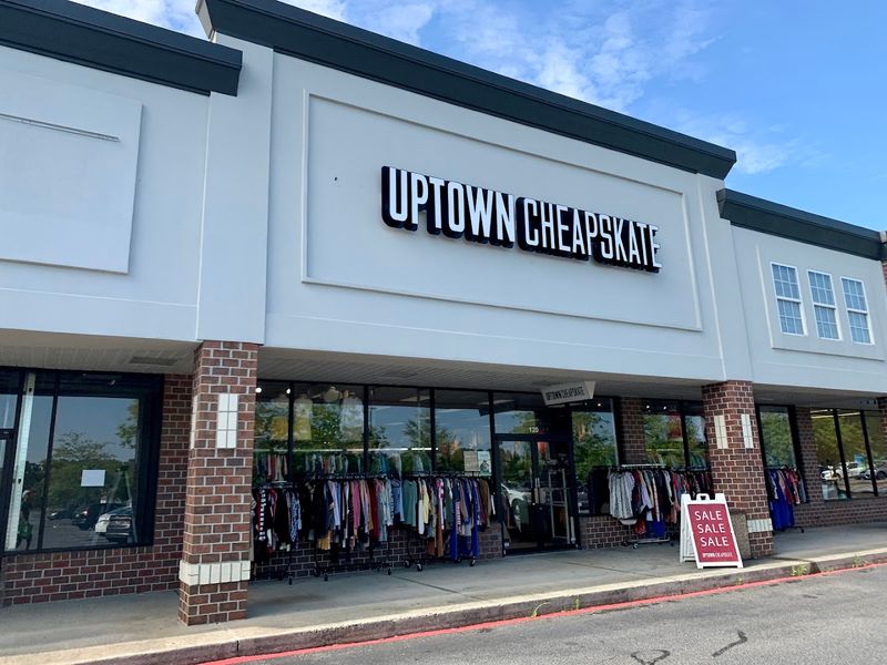Uptown Cheapskate Woodstock
