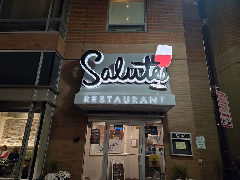Salute, Hartford 
