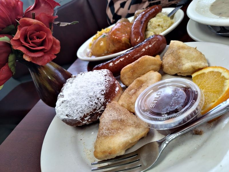 Michigan Has A Polish Restaurant That Delivers Such A Consistently Remarkable Experience That People Never Hesitate To Make The Trip - Decor Hint Arrive Early And Leave Completely Satisfied