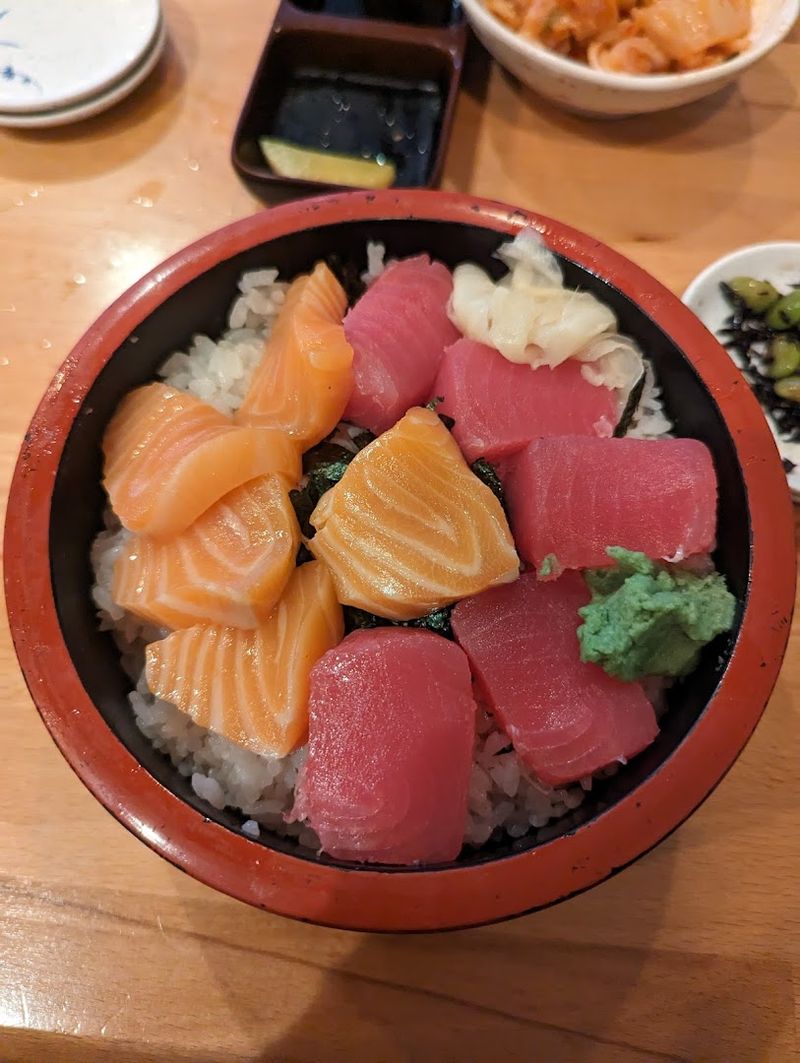 Genki Japanese And Sushi Restaurant, North Carolina 