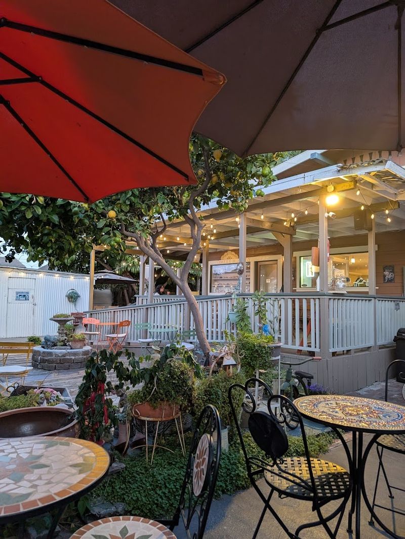 The Classic Cafe