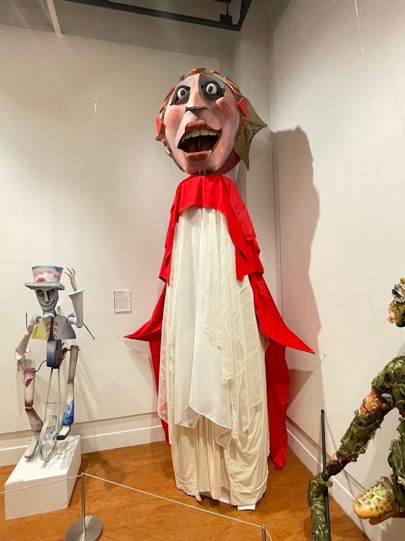 The Library And Archives For Puppetry Research