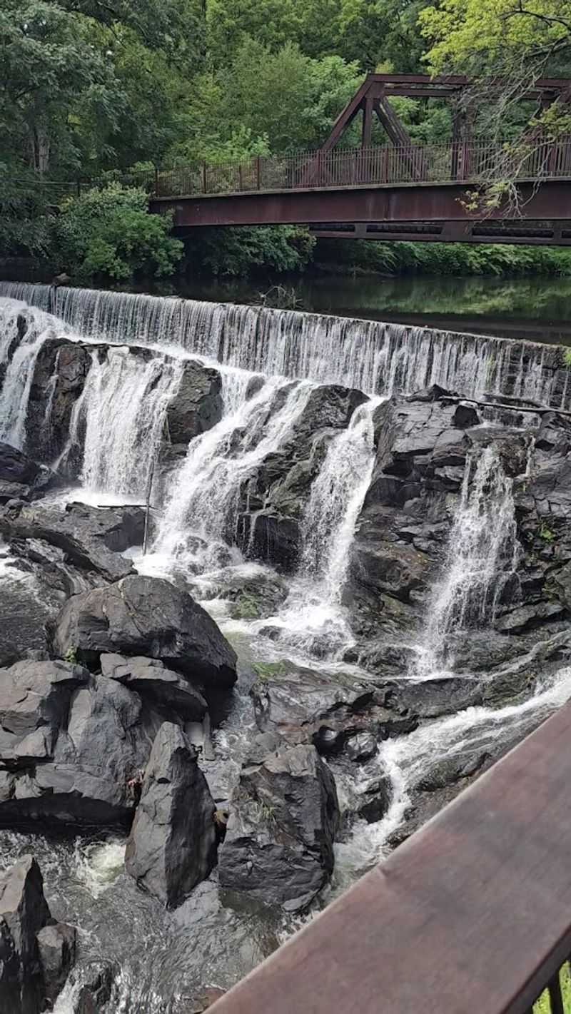 The Story Behind Uncas Leap