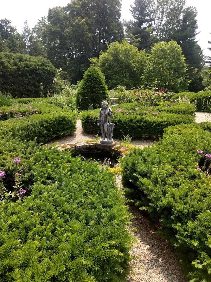 Perfect For Garden Lovers And History Fans