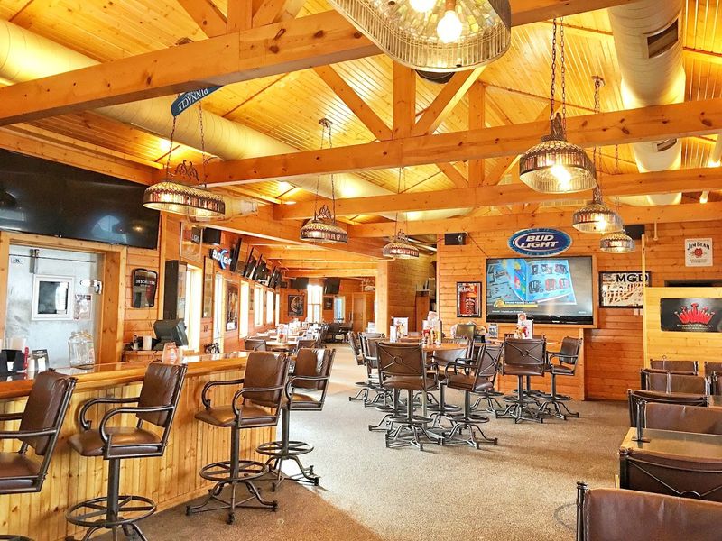 9 Old-School Steakhouses In Northeast Nebraska That Are Truly Worth The Drive - Decor Hint SandBar & Grill, Norfolk