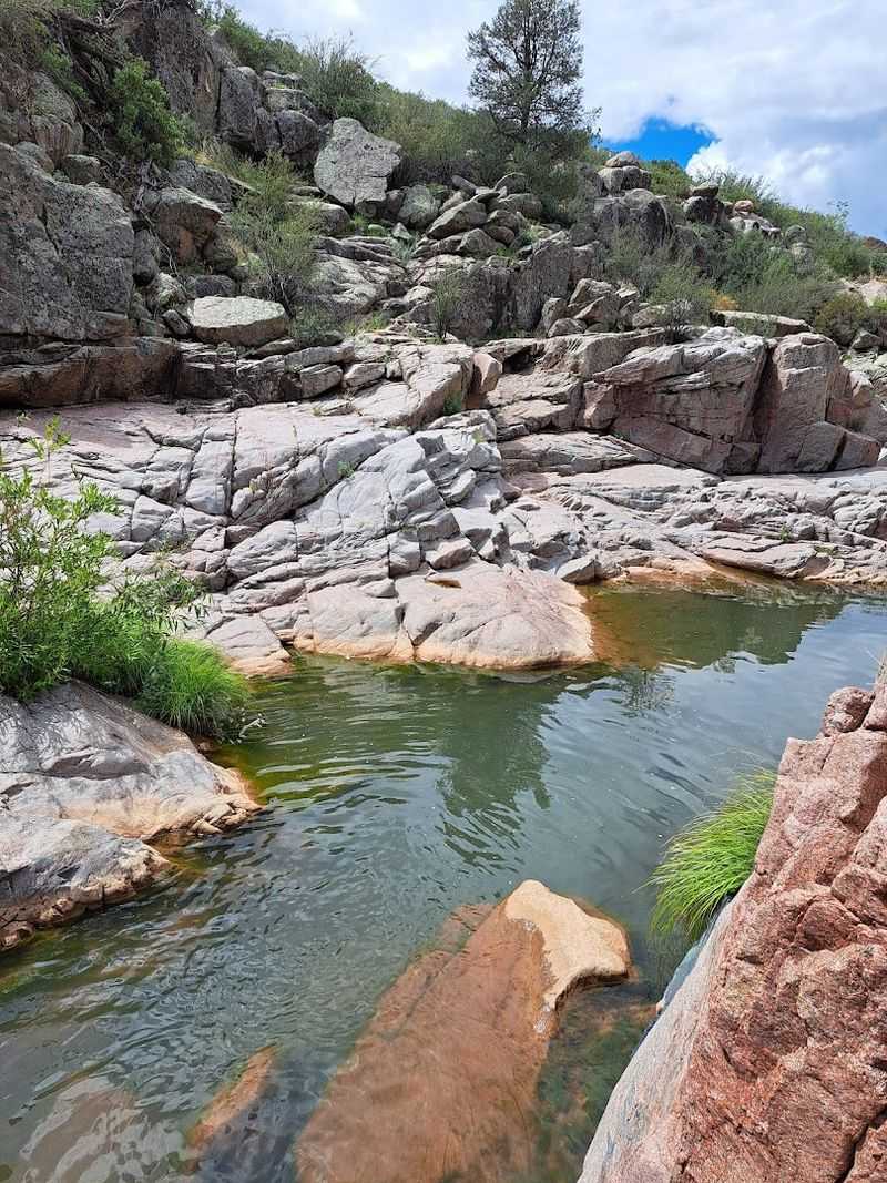 This Easy Arizona Trail Leads To A Stunning Waterfall That Feels Almost Unreal - Decor Hint The Quiet Star Of The Whole Experience