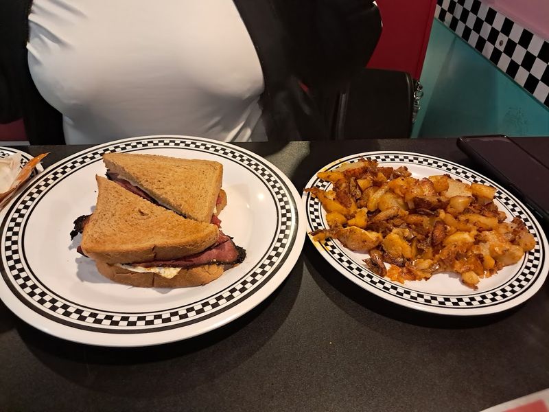 The Menu Classics That Match The Throwback Atmosphere