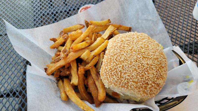 The Burgers At This Tiny Connecticut Spot Are So Good You'll Crave Them All Week - Decor Hint The Burgers That Make People Come Back