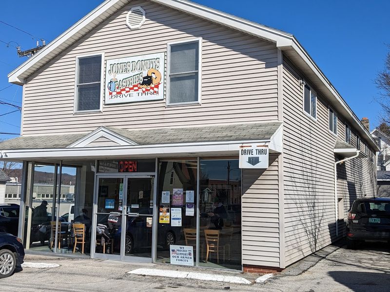 Why This Bakery Keeps People Coming Back