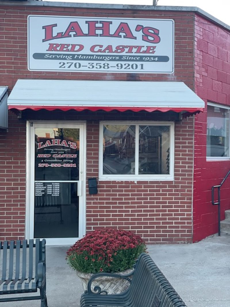 These Smash Burgers At This Tiny Kentucky Restaurant Have Built A Huge Following - Decor Hint Making The Trip Worth Every Mile
