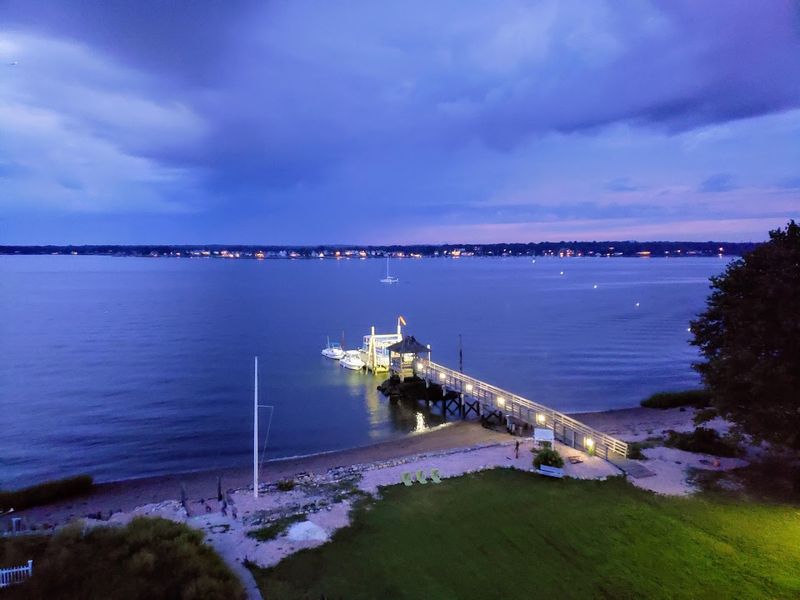 Waterfront Dining That Feels Easy And Fun