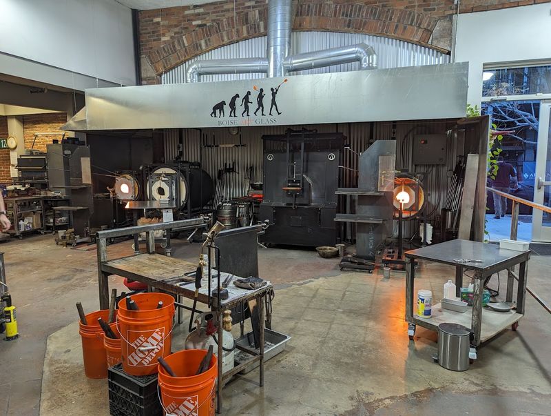 This Idaho Glass Studio Lets You Create Your Own Masterpiece - Decor Hint A Creative Outing That Works Even For First-Timers
