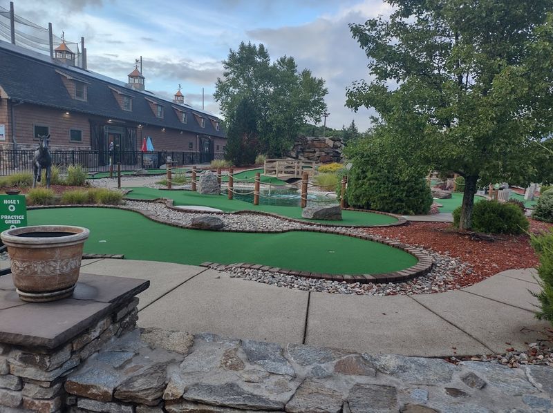 How Two Mini Golf Courses Keep Everyone Playing