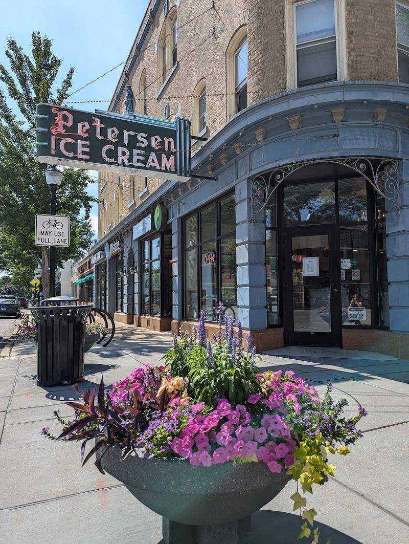 Seasonal Visits And Year-Round Cravings