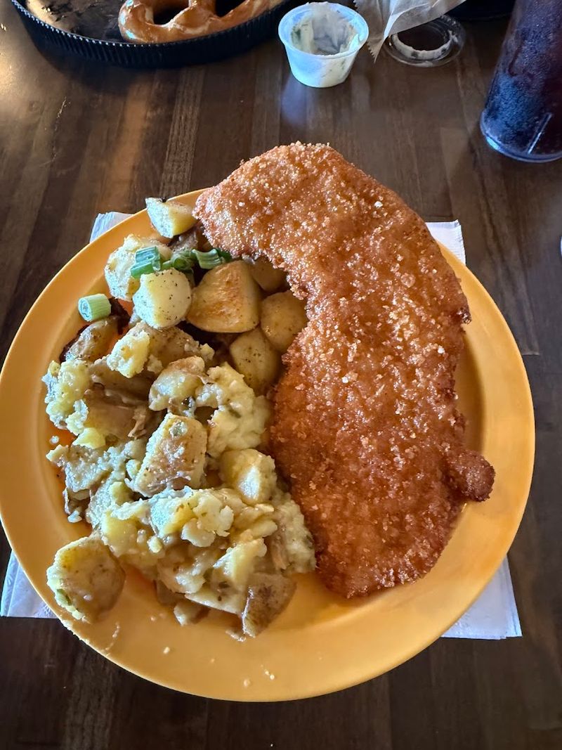 7 Tennessee German-Style Eateries Full Of Comfort And Old-World Flavor - Decor Hint Freiberg's Biergarten