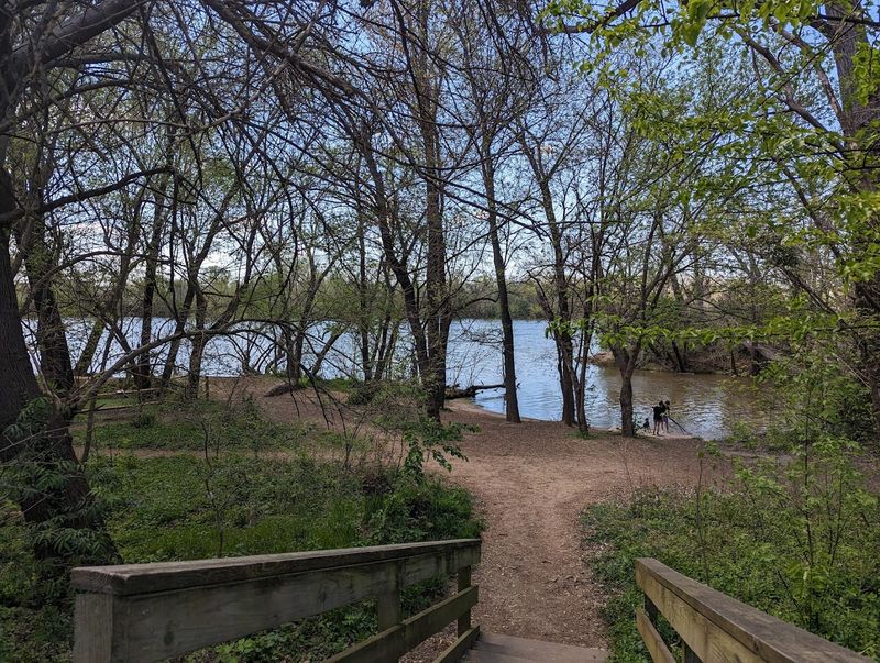Historic Plantations And River Views Along The Route