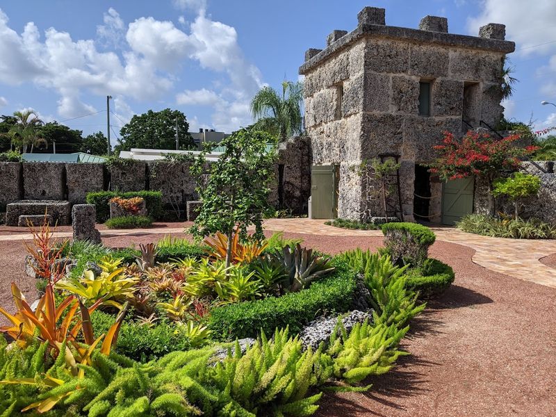 One Of Florida's Most Fascinating Attractions Was Built In Total Secrecy - Decor Hint He Moved The Entire Structure Ten Miles