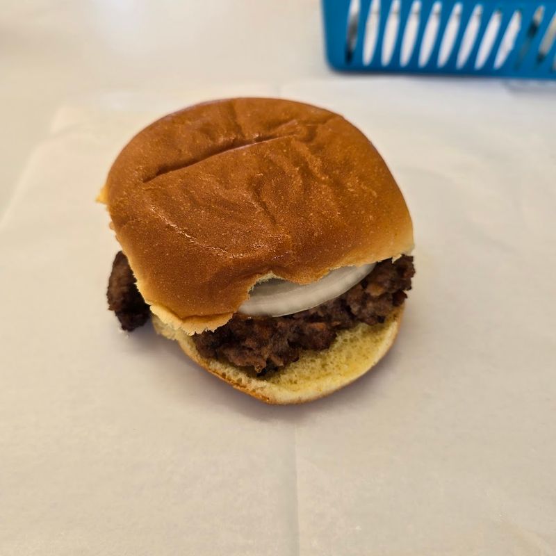 Why Dovie's Belongs On Every Burger Lover's List