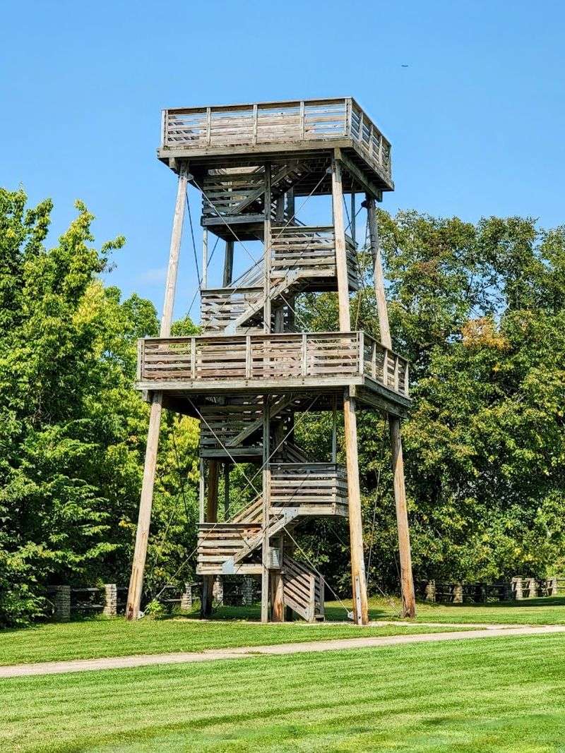 These Wisconsin Parks Offer The Kind Of Nature Escape You Didn't Know You Needed - Decor Hint High Cliff State Park
