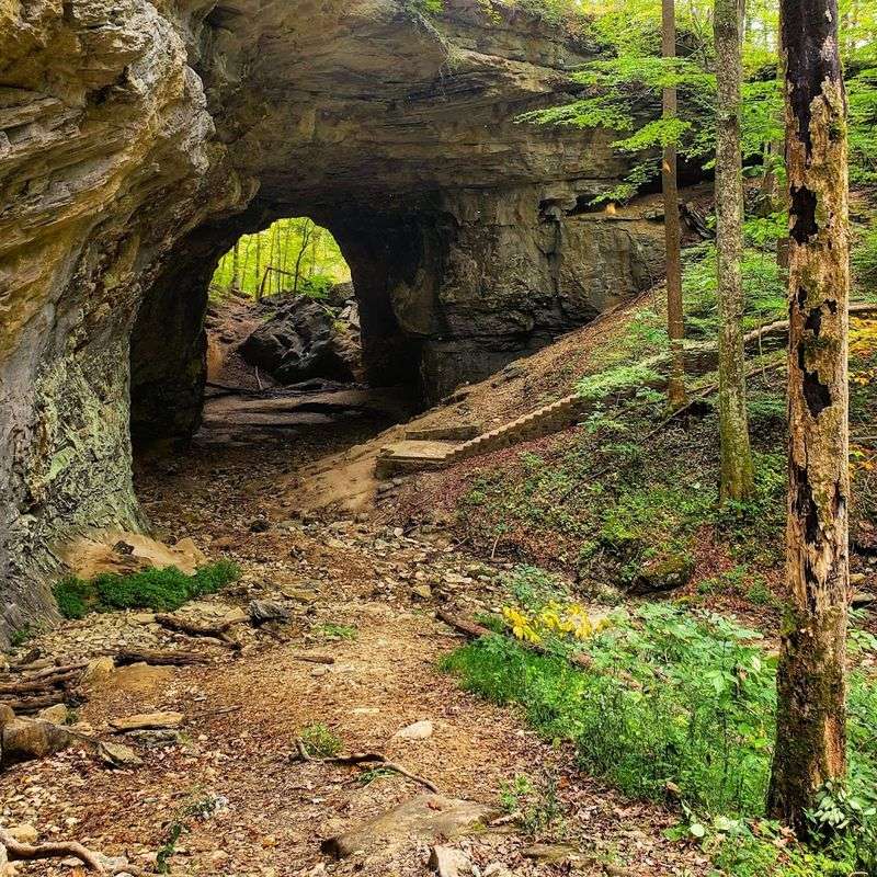 Carter Caves State Resort Park - Cascade Trail