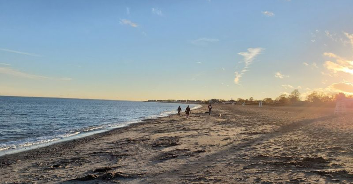 10 Connecticut Beaches That Belong On Your Summer Bucket List - Decor Hint