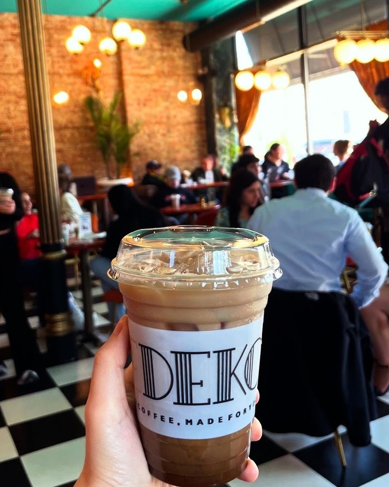 Cafe Deko, Chicago