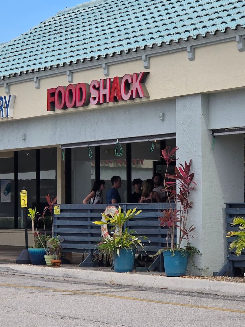 10 No-Frills Seafood Shacks In Florida That Are Totally Worth The Trip - Decor Hint Little Moir's Food Shack, Jupiter