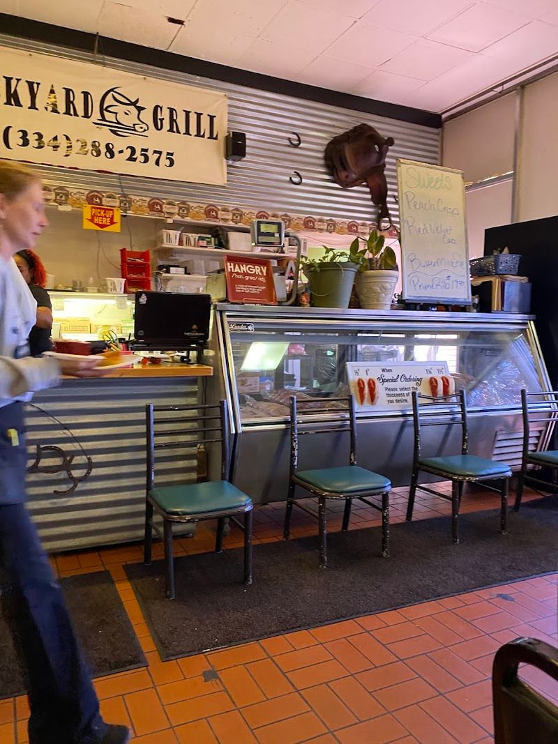 10 No-Frills Steakhouses In Alabama That Are Absolutely Worth The Drive - Decor Hint Stockyard Grill, Montgomery