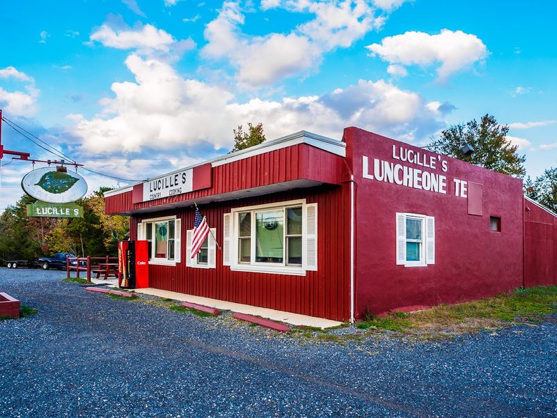 10 Low-Key Jersey Shore Restaurants Food Lovers Need To Try - Decor Hint Lucille's Country Cooking