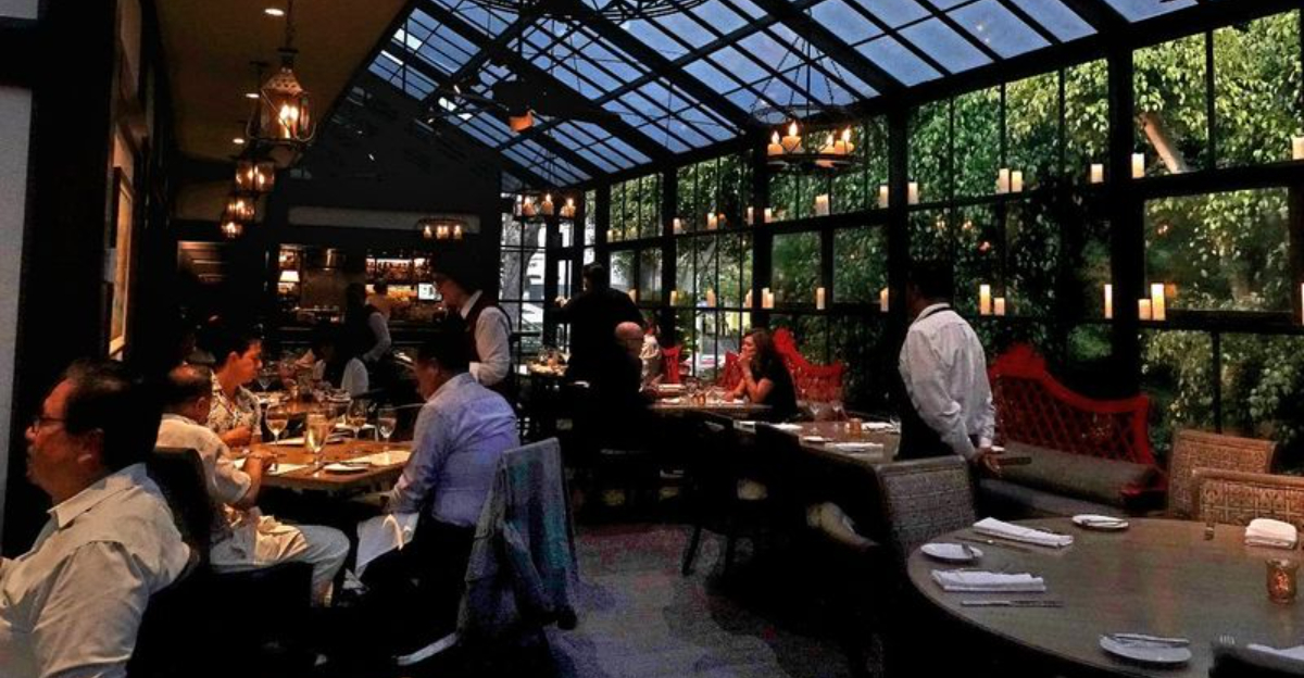 11 California Restaurants People Seek Out Specifically For The Prime Rib - Decor Hint