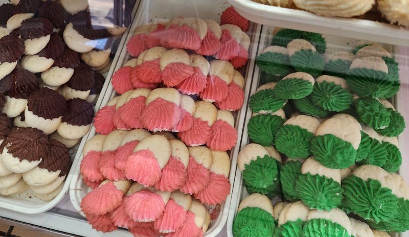 11 Connecticut Bakeries Famous For Italian Cookies That Sell Out Fast - Decor Hint Lucibello's Italian Pastry Shop