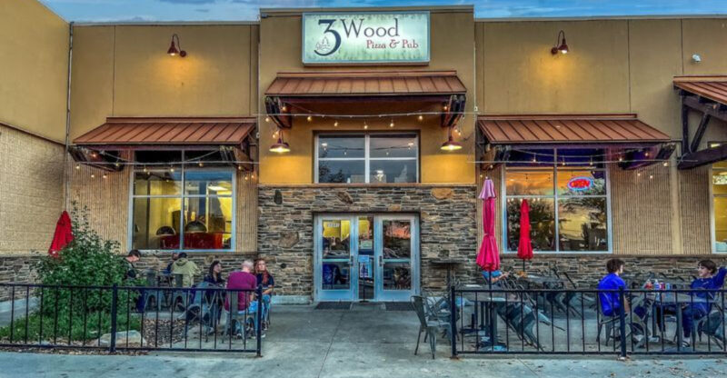 11 Hole-In-The-Wall Pizzerias In Idaho That Feel Like Hidden Pizza Gold