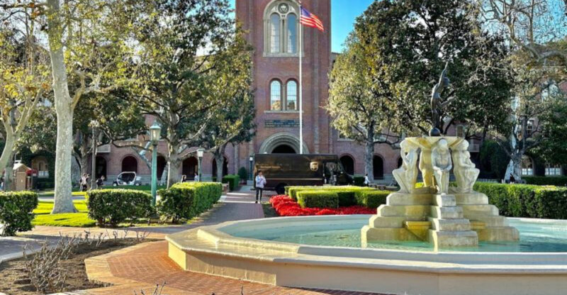 11 Scenic California College Campuses Made For Wandering On Foot